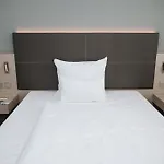 Hotel Feringapark By Coffee Fellows 4*