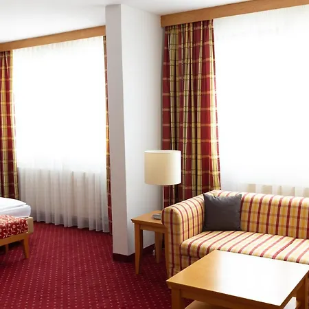Feringapark Hotel 4*
