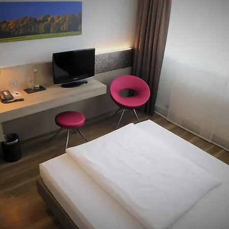 Feringapark By Coffee Fellows Hotel