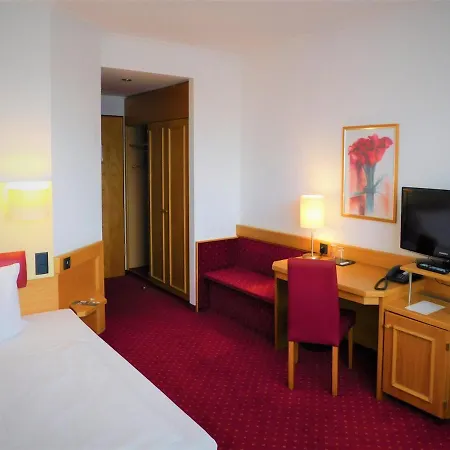 Hotel Feringapark 4*
